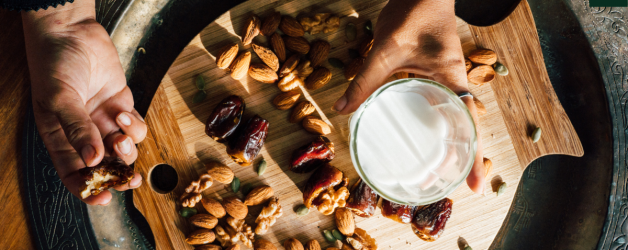 Rejuvenate Your Well-being: The Unleashed Potential of Soaked Almonds in Milk